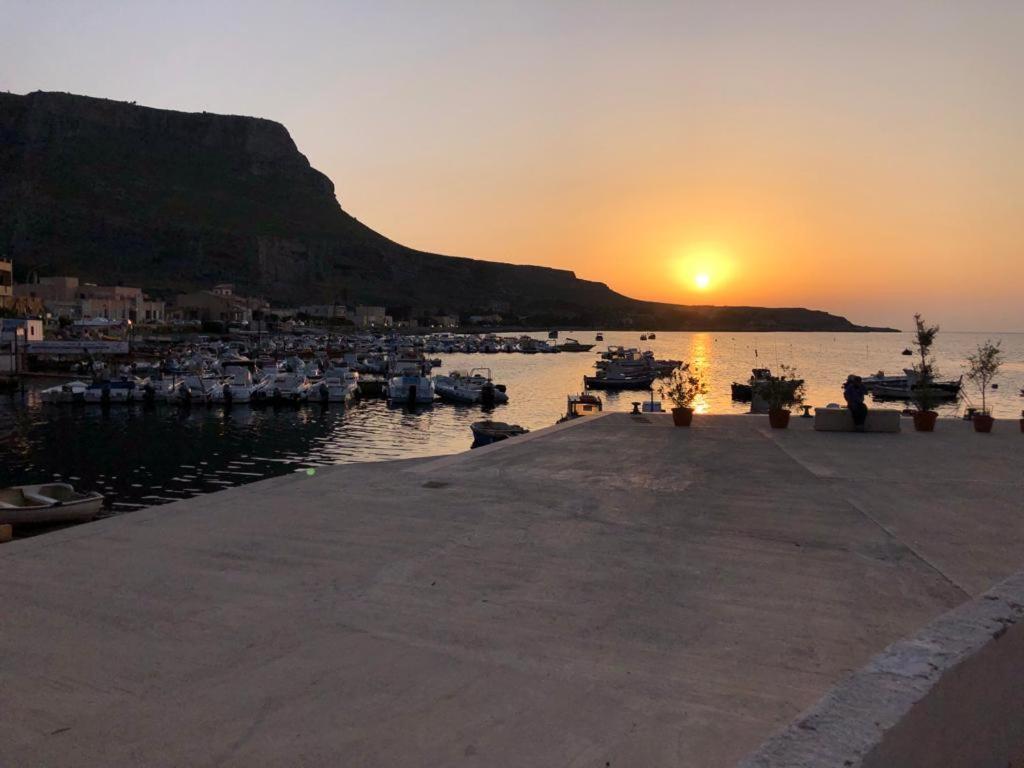 La Casa Del Gelso Apartment Tonnara di Bonagia ภายนอก รูปภาพ